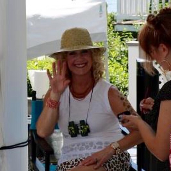 Meet your Posher, Rhonda - Picture 3 of 3